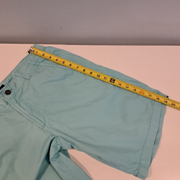 GAP Men's 33x10 Flat Front Sun Faded Bedford Shorts - Picture 15 of 16